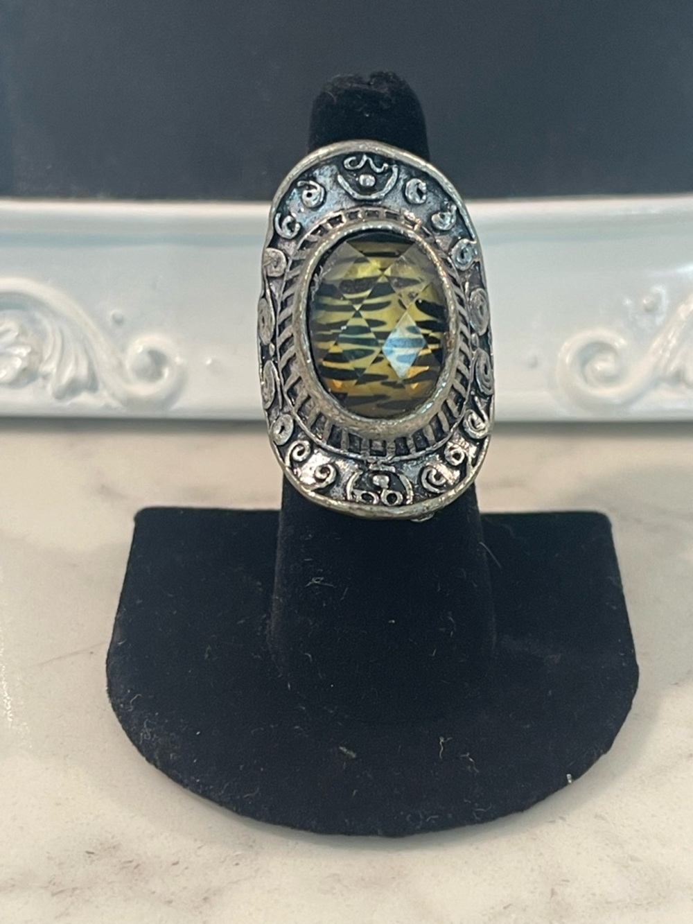 Oval Yellow Striped Glass Statement Ring in Silver-Tone Setting